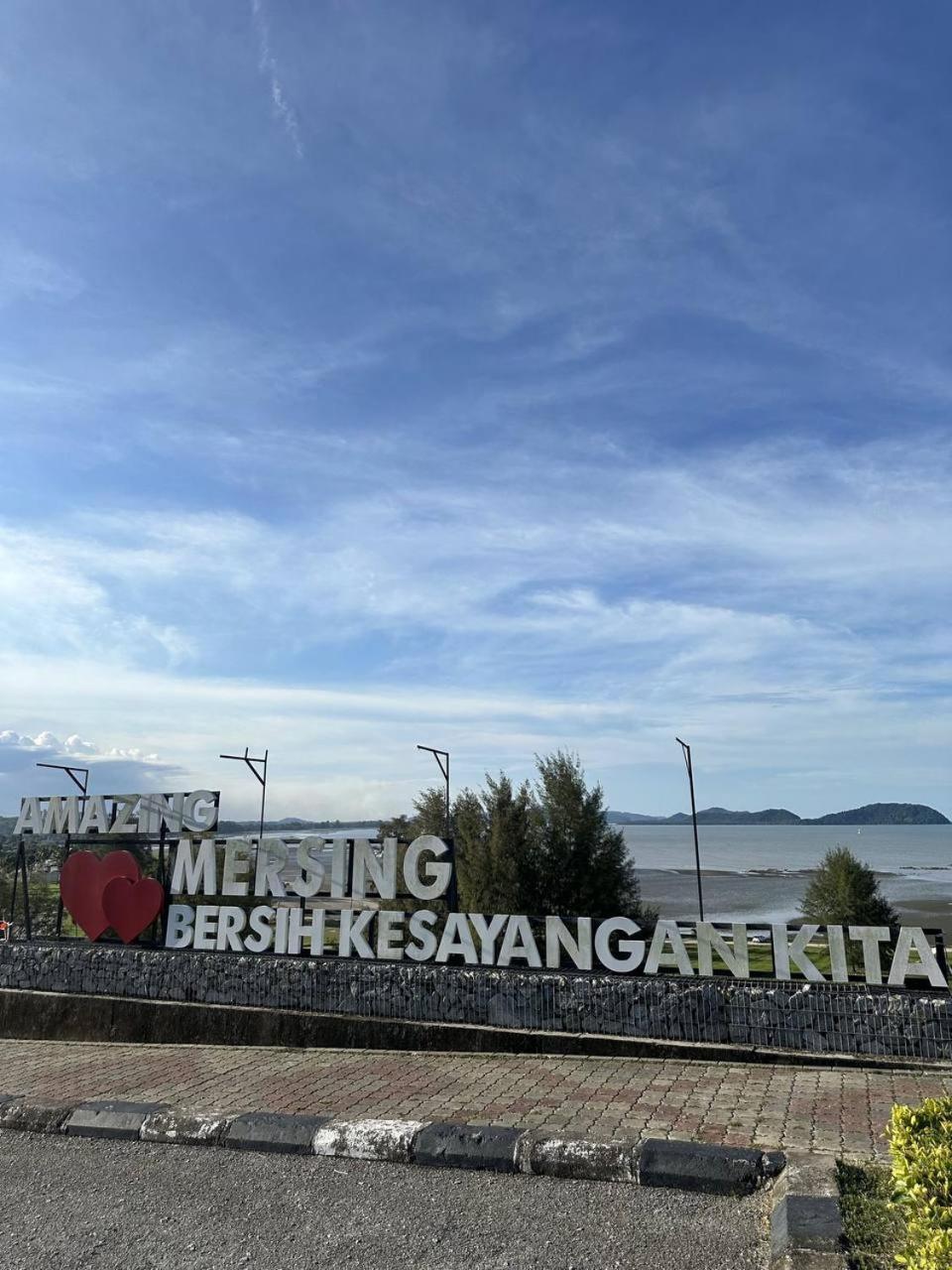 Homestay D Makmur Unit 2 Mersing Bagian luar foto